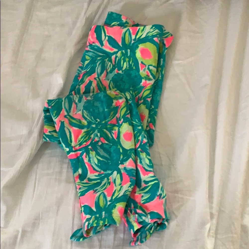 Lilly gauc and roll girls leggings. Large